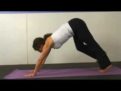 Yoga Geri Viraj Teşkil Etmektedir: Yoga Düz Bacak Hamle Arka Viraj Poz Resim 1