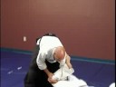 Tekme Savunma: Orta Aikido Teknikleri: Bacak Nikyo Karşı Bir Cezaevi Tekme: Orta Aikido Teknikleri Resim 3