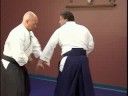 Yokomenuchi Yapılan: Ara Aikido Teknikleri : Ukenagashi Gelen Ikkyo Tenkan Resim 4