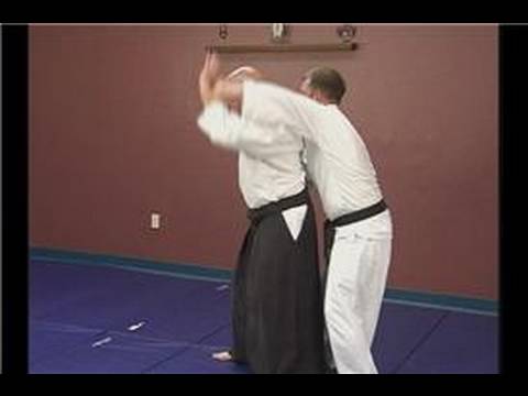 Gelişmiş Aikido Koshinage Teknikleri: Ushiro Tekubi Tori Koshinage: Aikido Gelişmiş Resim 1