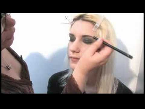 Sihir Goth Makyaj: Kaşları Goth Makeover Resim 1