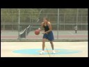 İpuçları Geçen Kadın Basketbol: Top Sürme Bacaklar Basketbol Aracılığıyla