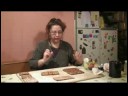 Nasıl Bir Gingerbread House Yapmak: Bir Gingerbread House Ailenizle Birlikte Yapmaya Resim 3