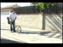 Nasıl Bir Tek Tekerlekli Sirk Bisikletine Binmek: Geriye Doğru Üzerinde Tek Tekerlekli Sirk Bisikletine Binme Resim 3