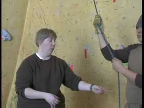 Engelliler İçin Kapalı Kaya Tırmanışı: Engelliler İçin Uyarlamalı Kaya Tırmanışı: Halat Çekme Resim 1
