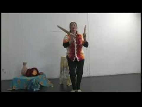 Hawai Dans Ve Müzik Enstrümanları : Hawaii Dansı: Ayak Hareketleri İle Birleştirmek Bölünmüş Bambu  Resim 1