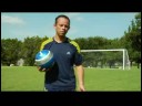 Futbol Nasıl Oynanır : Futbol Topu Dengelemek İçin Nasıl  Resim 4