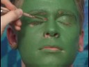 Incredible Hulk Cadılar Bayramı Makyaj : Incredible Hulk Cadılar Bayramı Makyaj: İkinci Yeşil Tabaka Resim 3