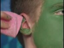 Incredible Hulk Cadılar Bayramı Makyaj : Incredible Hulk Cadılar Bayramı Makyaj: Kulaklar Resim 3