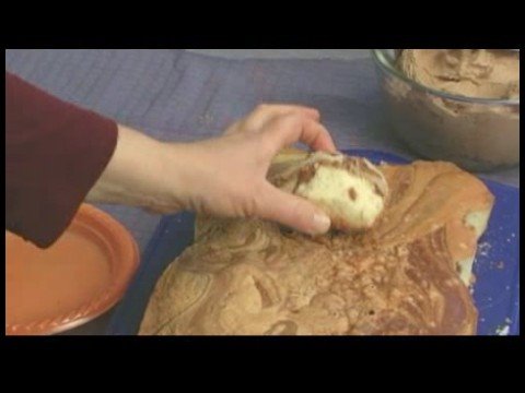 Ayıcık Pasta Dekorasyon : Kek İçin Bir Oyuncak Ayı Burun Şekillendirme 