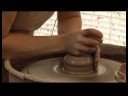 Bir Kil Sarımsak Koruyucu Yapma: Kil Bir Spin Tekerlek Üzerinde Merkezleme Resim 4
