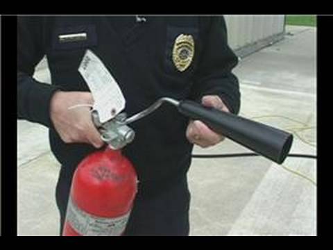 Nasıl Bir Yangın Söndürücü Kullanmak İçin : Yangın Söndürücü Kullanarak 