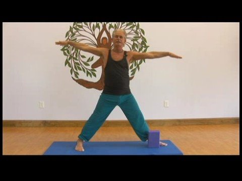 Nazik Yoga Poses: Yoga Dik Üçgenin Poz Resim 1