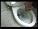 Nasıl Bir Tuvalet Tamir Etmek : Bir Tuvalette Bir Dalgıç Kullanarak 