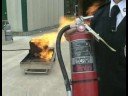 Nasıl Bir Yangın Söndürücü Kullanmak İçin : Yangın Söndürücü Gösteri