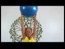 Yoga Sağlık Ve Sağlıklı Yaşam Egzersizleri : Yoga Topu Ayakta Omuz Rulo