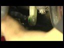 Nasıl Bir Ford Taurus Üzerinde Değişiklik Ön Coil Yaylar İçin: Sway Bar Ön Coil Yaylar Bir Ford Taurus Değiştirirken Yeniden Toplama Resim 3