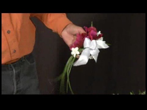 İpek Çiçekler & Buket : İpek Çiçekler Üzerinde Saklanıyor Teller 