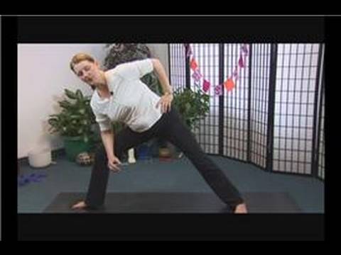 Yanal Açı Poz Yoga (Parsvakonasana) : Yoga Yanal Açı Pozisyonu: Gövde Ve Bacak Hizalayın  Resim 1