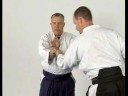 Kotegaieshi: Temel Aikido Teknikleri: Bir Kanca Yumruk Kotagaeshi Bilek Kilit Resim 3