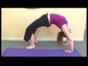Yoga Poses Ve Katlanmış Gelişmiş: Yoga Tekerlek Poz İçin Köpek Bakacak Şekilde Aşağıya Resim 4