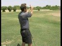 Zor Tabii Şartları İçinde Golf Oynarken : Golf Oynuyor: Rüzgar Sağ Sol 