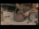 Nasıl Bir Seramik Çay Seti Yapmak İçin : Su Isıtıcısı Tarzı Çanak Çömlek: Düz Alt Eki İçin Demlik Kolu Hazırlanıyor  Resim 4