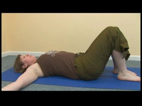 Yoga Kilo Kaybı Egzersizleri : Kilo Kaybı İçin Yoga: Supin Spinal Büküm Resim 1