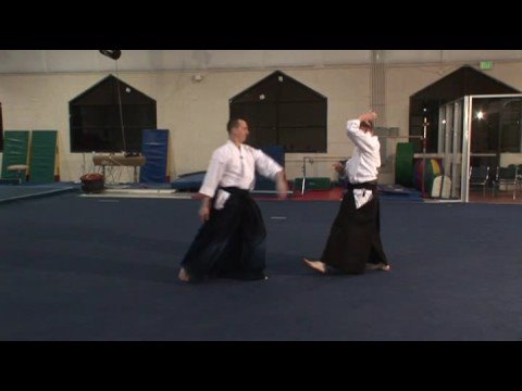 Kapmak Ve Havai Saldırılar İçin Aikido Teknikleri : Havai Saldırı İçin Aikido Tekniği 