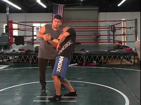 Jujitsu Filika Teknikleri : Jujitsu: Ayakta Dirsek Krank Resim 1