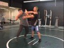 Jujitsu Savunma Teknikleri : Jujitsu: Tay Kucaklamak Savunma Resim 3