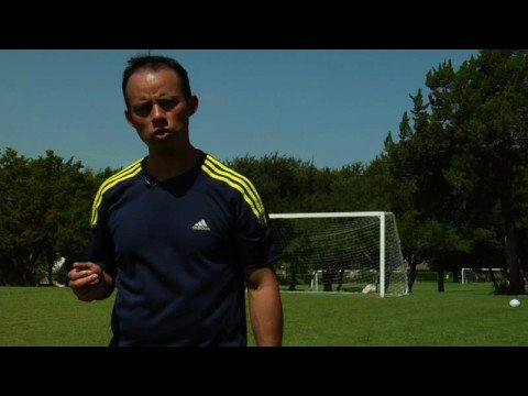 Futbol İpuçları: Bir Gökkuşağı Tekme Futbolda Yapmak Nasıl
