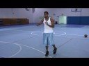 Basketbol Becerilerini Geliştirmek:--Bacaklarının Arasına Bir Basketbol Yatırması Halinde Hareket Spin 