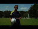 Futbol İpuçları: Drop Kick Bir Kaleci Olarak Yapmak Nasıl Resim 4