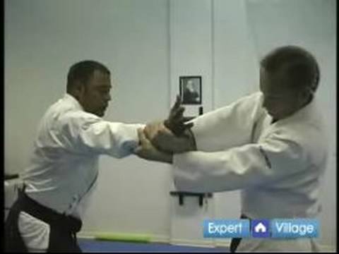 Gelişmiş Aikido Teknikleri : Dori-İçeri Nage Gelişmiş Japon Aikido Teknikleri Morote  Resim 1