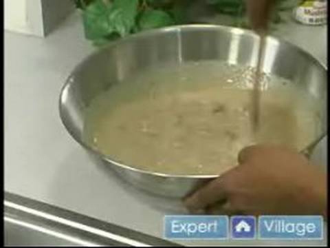 Nasıl Creole Tarzı Pirinç Pişirmek İçin : Creole Tarzı Pirinç İle Çorba Karıştırma 