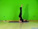 Yoga Teknikleri İçin Gelişmiş Silinme: Ayak Üzerinde Kafa Yoga İnversiyon Pulluk Poz Resim 3