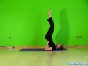 Yoga Teknikleri İçin Gelişmiş Silinme: Bacak Asansör Yoga İnversiyon Poz Resim 4