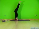 Yoga Teknikleri İçin Gelişmiş Silinme: Genişletilmiş Ayakları Üzerinde Kafa Yoga İnversiyon Poz Resim 4