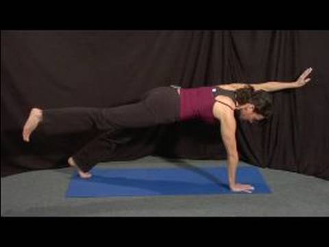 Gelişmiş Yoga Poses: Yoga Tek Bacaklı Tahta Poz Resim 1