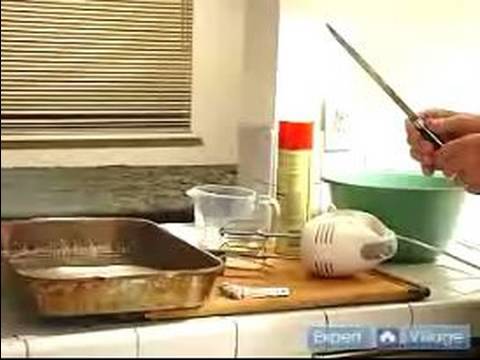 Nasıl Ekmek Puding Yapmak: Malzemeleri Ekmek Puding İçin Pişirme