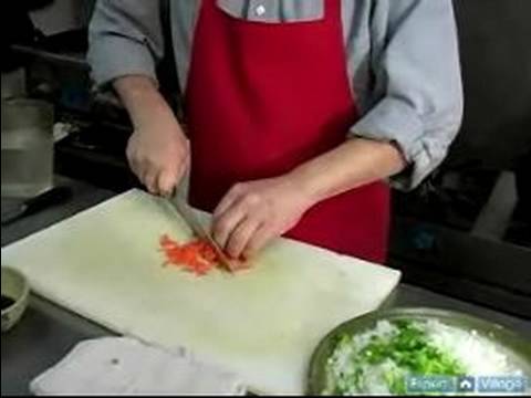 Nasıl Rice Fried Olun: Chop Soğan Ve Havuç Fried Rice İçin
