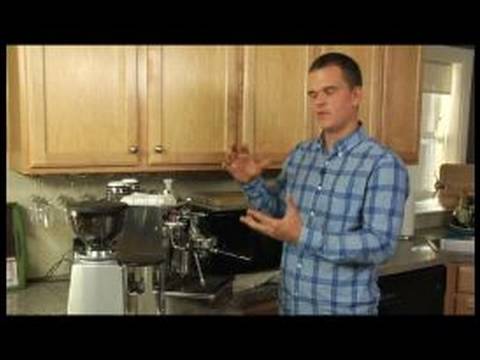 Nasıl Tek Cappucino Yapmak: Bir Espresso Makinesi Tek Bir Cappuccino İçin Kullanma Resim 1