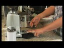 Duble Espresso Com Panna Yapmak: Nasıl Bir Duble Espresso Com Panna İçin Kahve Fasulye Çektirmek