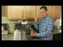 Nasıl Çift Kişilik Cappuccino Yapmak: Nasıl Bir Çift Cappuccino İçin Süt Köpük Yapmak