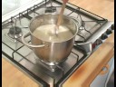 Nasıl Kremalı Mantar Çorbası Yapmak: Mantar Çorbası Krem Yumurta Sarısı Ekleyin