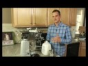 Nasıl Tek Cappucino Yapmak: Nasıl Süt Tek Bir Cappuccino İçin Buhar