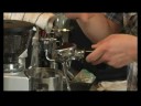 Nasıl Çift Kişilik Vanilya Latte Olun: Nasıl Kahve Espresso Makinesi Sepet İçinde Tek Kişilik Bir Vanilya Latte İçin Yerleşmek İçin Resim 3