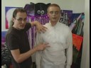Mumya Cadılar Bayramı İçin Bir Kostüm Yapmak İçin Nasıl : Bir Mumya Kostüm İçin Gövde Sarmak İçin Nasıl  Resim 4