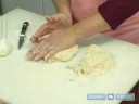Nasıl Elmalı Pasta : Elmalı Pasta, Hamur Yoğurma  Resim 4